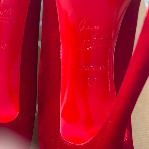 Christian Louboutin Decoltish Red Velvet Heels - Picture 12 of 14